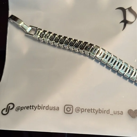 Pretty Bird Tennis Bracelet - Picture 4 of 5